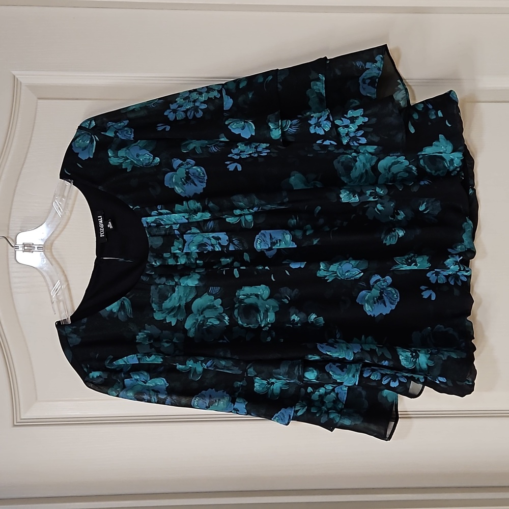 Top - Black, Green, Blue/Teal